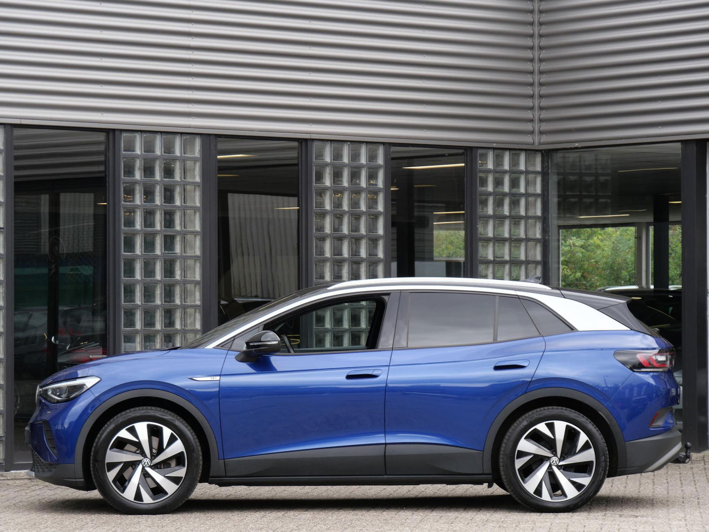 Volkswagen ID.4 1ST 77kWh/ TREKHAAK/ CAMERA/ LED KOPLAMPEN/ LUXE INTERIEUR