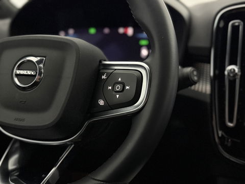 Volvo XC40 Recharge Twin Plus 408PK 78 kWh | SOH 94% | Snelladen | Camera | Adap. Cruise | Stoel/Stuur verw. | Trekh. | Carplay | Keyless
