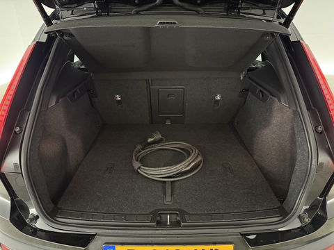 Volvo XC40 Recharge Twin Plus 408PK 78 kWh | SOH 94% | Snelladen | Camera | Adap. Cruise | Stoel/Stuur verw. | Trekh. | Carplay | Keyless