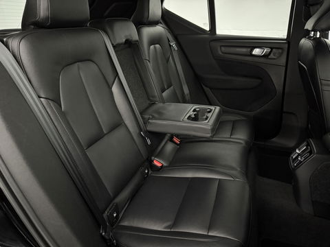 Volvo XC40 Recharge Twin Plus 408PK 78 kWh | SOH 94% | Snelladen | Camera | Adap. Cruise | Stoel/Stuur verw. | Trekh. | Carplay | Keyless