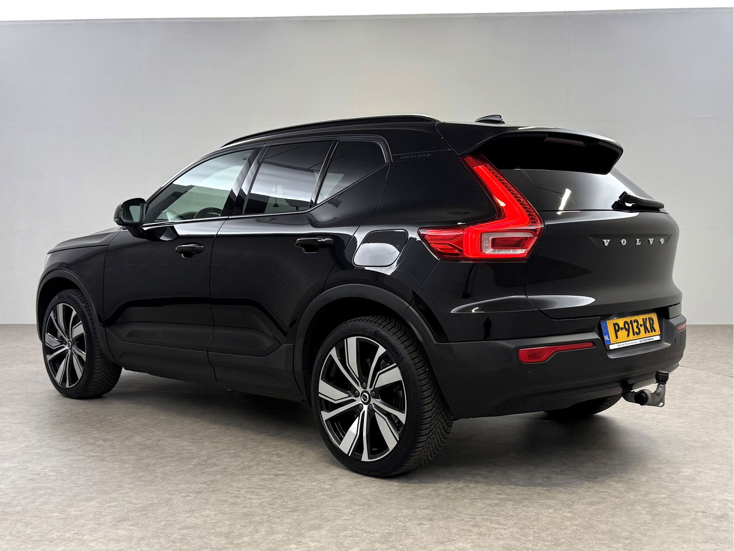 Volvo XC40 Recharge Twin Plus 408PK 78 kWh | SOH 94% | Snelladen | Camera | Adap. Cruise | Stoel/Stuur verw. | Trekh. | Carplay | Keyless