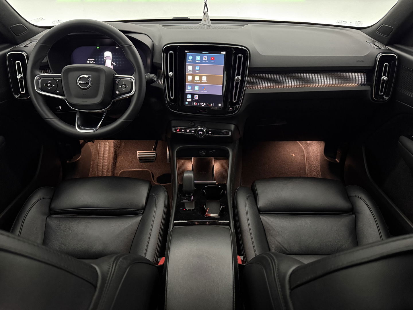 Volvo XC40 Recharge Twin Plus 408PK 78 kWh | SOH 94% | Snelladen | Camera | Adap. Cruise | Stoel/Stuur verw. | Trekh. | Carplay | Keyless