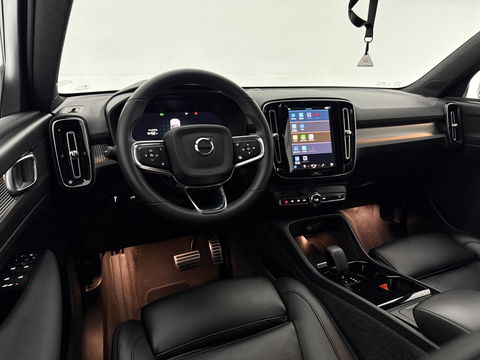 Volvo XC40 Recharge Twin Plus 408PK 78 kWh | SOH 94% | Snelladen | Camera | Adap. Cruise | Stoel/Stuur verw. | Trekh. | Carplay | Keyless