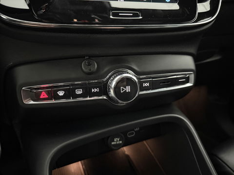 Volvo XC40 Recharge Twin Plus 408PK 78 kWh | SOH 94% | Snelladen | Camera | Adap. Cruise | Stoel/Stuur verw. | Trekh. | Carplay | Keyless