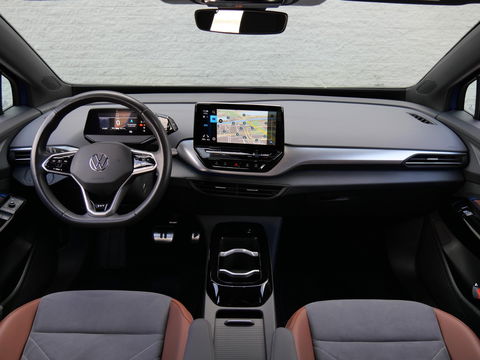Volkswagen ID.4 1ST 77kWh/ TREKHAAK/ CAMERA/ LED KOPLAMPEN/ LUXE INTERIEUR