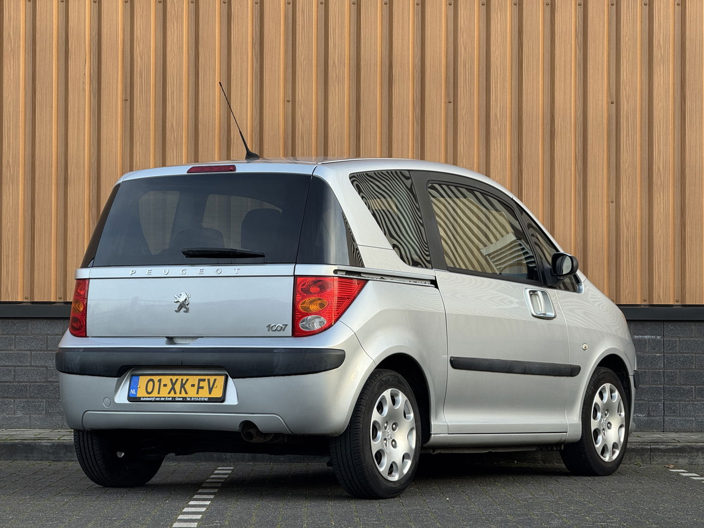 Peugeot 1007 1.4 Sesam Gentry | Handel / Export | Elektrische Schuifdeuren | Airconditioning | Cruise Control | Isofix | Elektrische Ramen | Elektrische Spiegels |