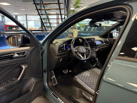 Volkswagen T-Roc 1.5 TSI R-Line I Automaat I PANO I LMV I Volledig dealeronderhouden I 2de eigenaar