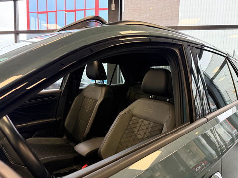 Volkswagen T-Roc 1.5 TSI R-Line I Automaat I PANO I LMV I Volledig dealeronderhouden I 2de eigenaar