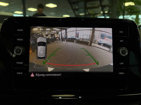 Volkswagen T-Roc 1.5 TSI R-Line I Automaat I PANO I LMV I Volledig dealeronderhouden I 2de eigenaar