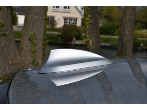 BMW 3 Serie 318i 318 I Edition M Sport Shadow Executive NL-AUTO | OPEN DAK | DIGITALE TELLERS | LEDEREN BEKL | Z+W BANDEN | STOELVERWARMING | NAVI