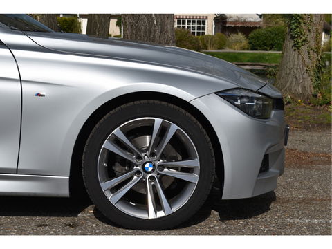 BMW 3 Serie 318i 318 I Edition M Sport Shadow Executive NL-AUTO | OPEN DAK | DIGITALE TELLERS | LEDEREN BEKL | Z+W BANDEN | STOELVERWARMING | NAVI