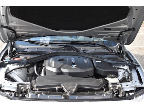 BMW 3 Serie 318i 318 I Edition M Sport Shadow Executive NL-AUTO | OPEN DAK | DIGITALE TELLERS | LEDEREN BEKL | Z+W BANDEN | STOELVERWARMING | NAVI