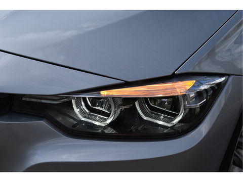 BMW 3 Serie 318i 318 I Edition M Sport Shadow Executive NL-AUTO | OPEN DAK | DIGITALE TELLERS | LEDEREN BEKL | Z+W BANDEN | STOELVERWARMING | NAVI