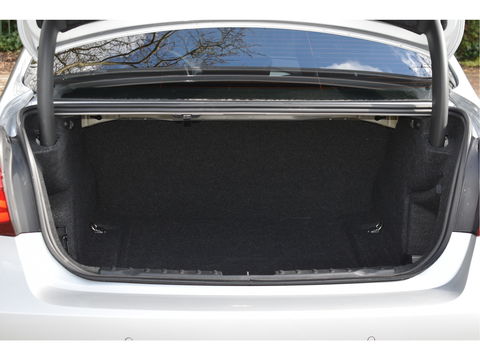 BMW 3 Serie 318i 318 I Edition M Sport Shadow Executive NL-AUTO | OPEN DAK | DIGITALE TELLERS | LEDEREN BEKL | Z+W BANDEN | STOELVERWARMING | NAVI