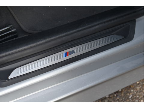 BMW 3 Serie 318i 318 I Edition M Sport Shadow Executive NL-AUTO | OPEN DAK | DIGITALE TELLERS | LEDEREN BEKL | Z+W BANDEN | STOELVERWARMING | NAVI