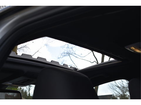 BMW 3 Serie 318i 318 I Edition M Sport Shadow Executive NL-AUTO | OPEN DAK | DIGITALE TELLERS | LEDEREN BEKL | Z+W BANDEN | STOELVERWARMING | NAVI