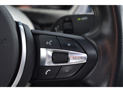 BMW 3 Serie 318i 318 I Edition M Sport Shadow Executive NL-AUTO | OPEN DAK | DIGITALE TELLERS | LEDEREN BEKL | Z+W BANDEN | STOELVERWARMING | NAVI