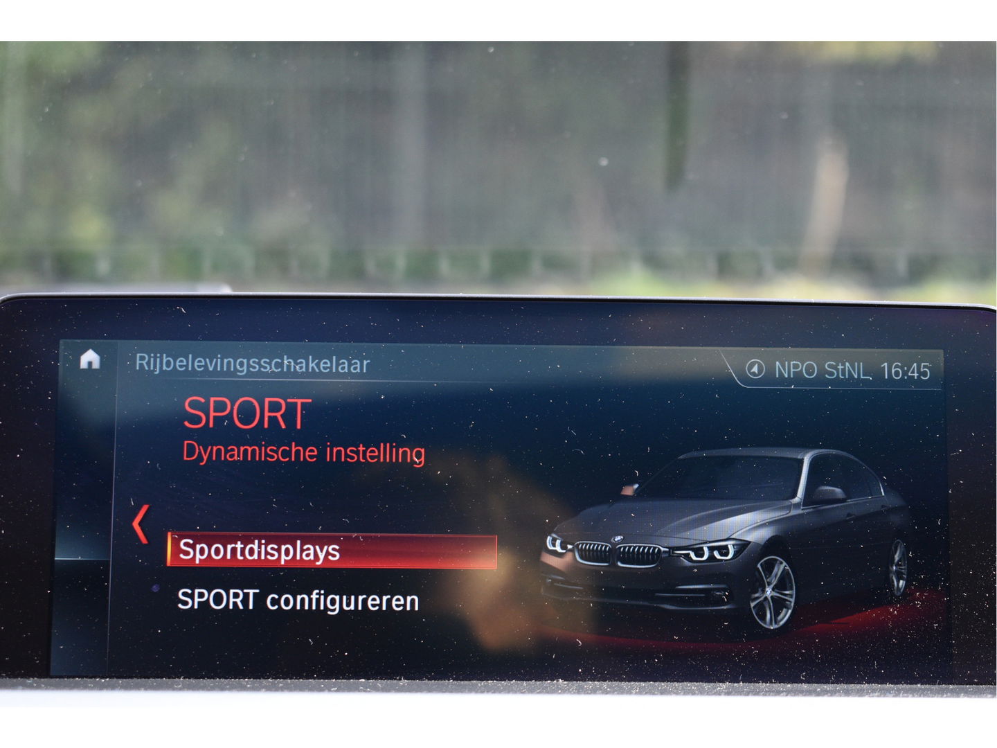 BMW 3 Serie 318i 318 I Edition M Sport Shadow Executive NL-AUTO | OPEN DAK | DIGITALE TELLERS | LEDEREN BEKL | Z+W BANDEN | STOELVERWARMING | NAVI