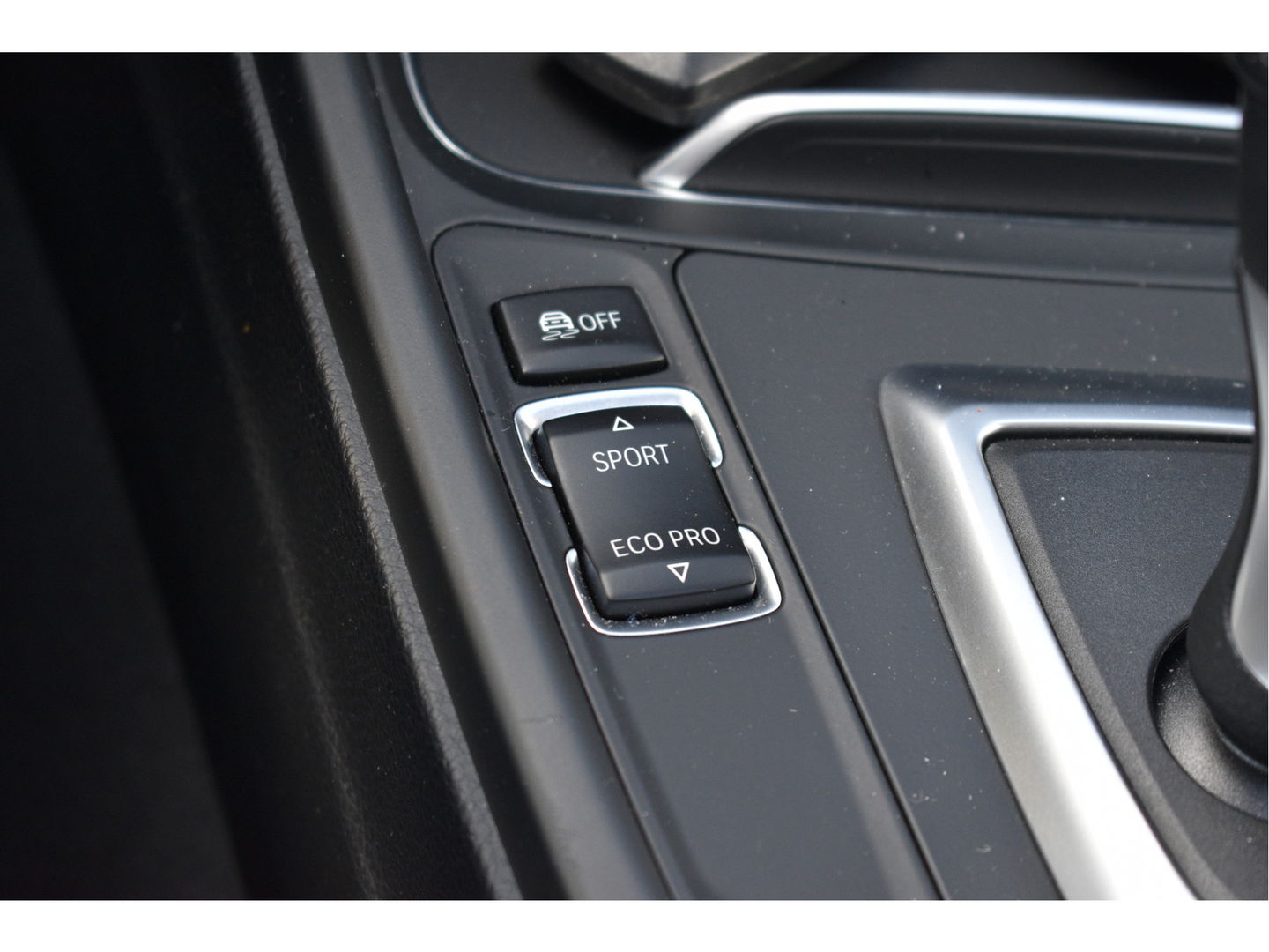 BMW 3 Serie 318i 318 I Edition M Sport Shadow Executive NL-AUTO | OPEN DAK | DIGITALE TELLERS | LEDEREN BEKL | Z+W BANDEN | STOELVERWARMING | NAVI