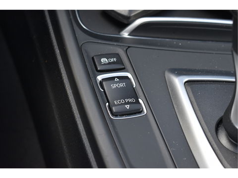 BMW 3 Serie 318i 318 I Edition M Sport Shadow Executive NL-AUTO | OPEN DAK | DIGITALE TELLERS | LEDEREN BEKL | Z+W BANDEN | STOELVERWARMING | NAVI