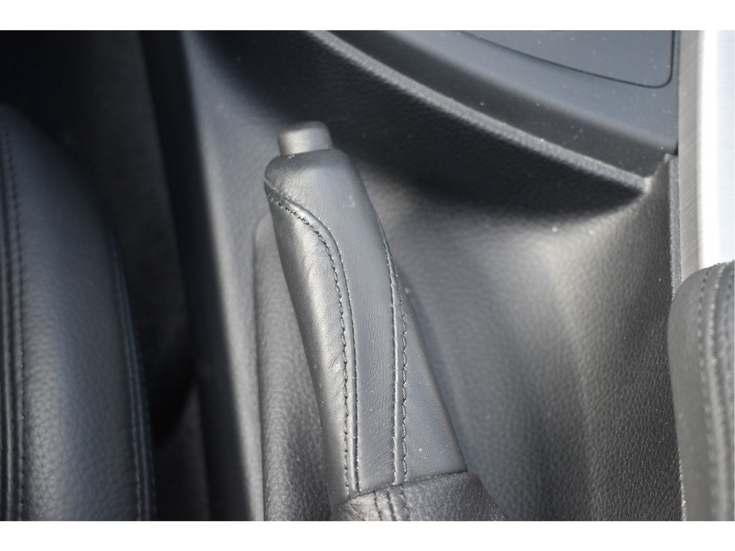 BMW 3 Serie 318i 318 I Edition M Sport Shadow Executive NL-AUTO | OPEN DAK | DIGITALE TELLERS | LEDEREN BEKL | Z+W BANDEN | STOELVERWARMING | NAVI