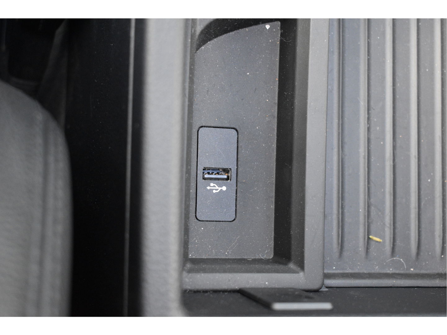 BMW 3 Serie 318i 318 I Edition M Sport Shadow Executive NL-AUTO | OPEN DAK | DIGITALE TELLERS | LEDEREN BEKL | Z+W BANDEN | STOELVERWARMING | NAVI