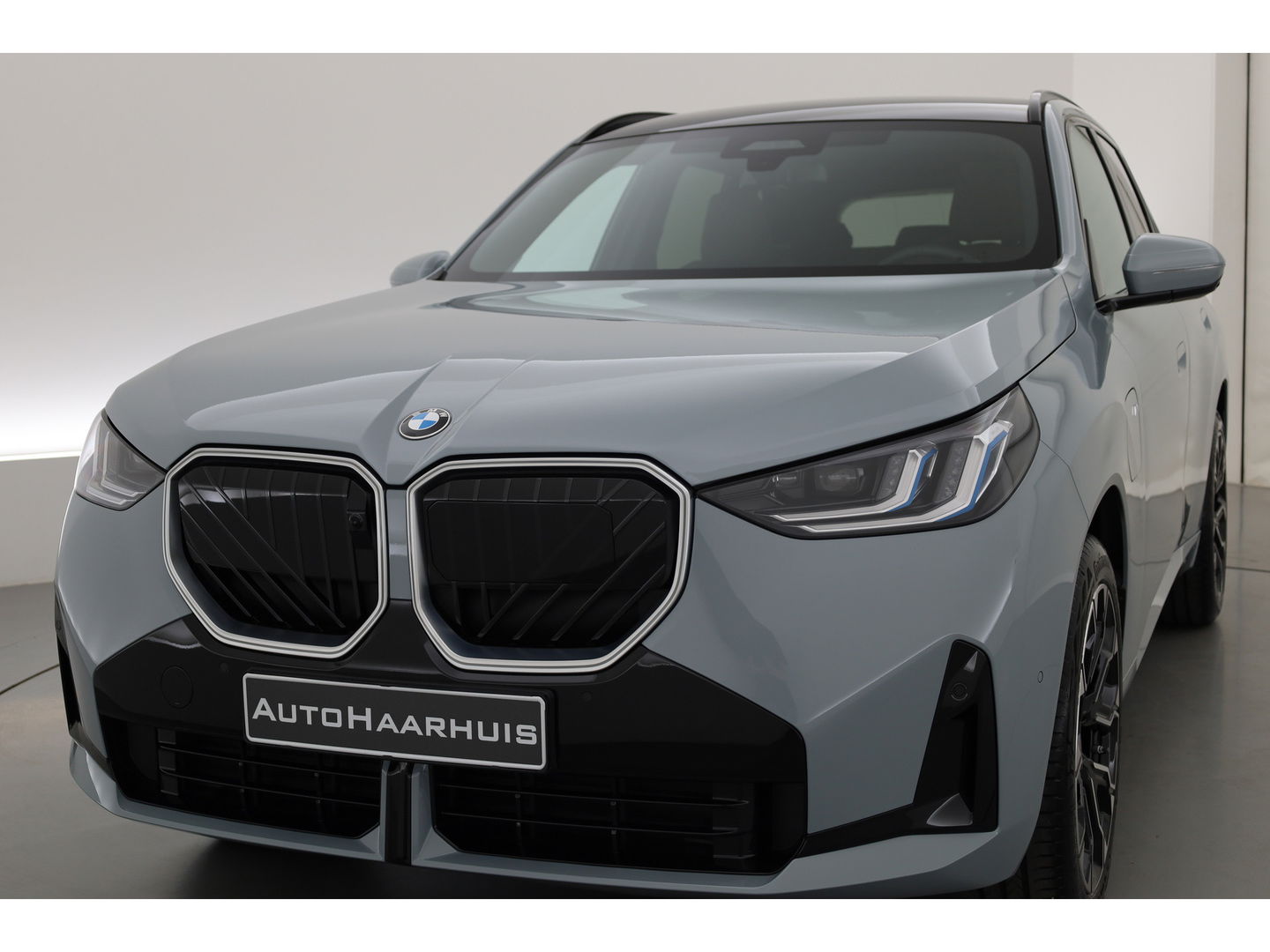 BMW X3 30e xDrive M Sport | Pano | HUD | Harman Kardon | Elek. Trekhaak | 360cam | Leder | 20''