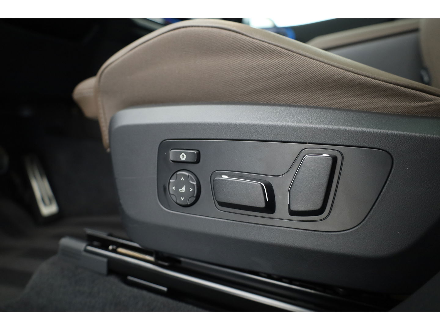 BMW X3 30e xDrive M Sport | Pano | HUD | Harman Kardon | Elek. Trekhaak | 360cam | Leder | 20''