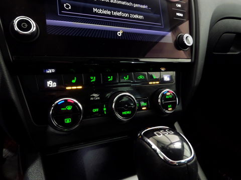 Škoda Octavia Combi 1.0 TSI Greentech Ambition Business "Origineel NL!" Automaat! Apple-carplay Stoelverwarming Full-LED Navigatie