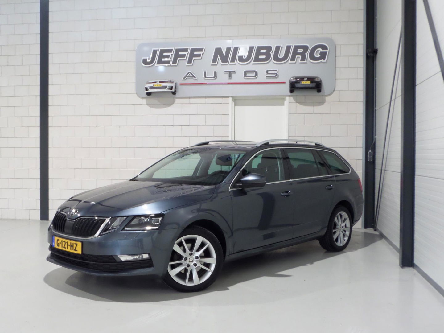 Škoda Octavia Combi 1.0 TSI Greentech Ambition Business "Origineel NL!" Automaat! Apple-carplay Stoelverwarming Full-LED Navigatie
