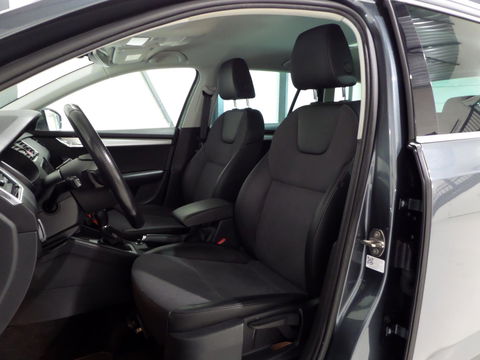 Škoda Octavia Combi 1.0 TSI Greentech Ambition Business "Origineel NL!" Automaat! Apple-carplay Stoelverwarming Full-LED Navigatie