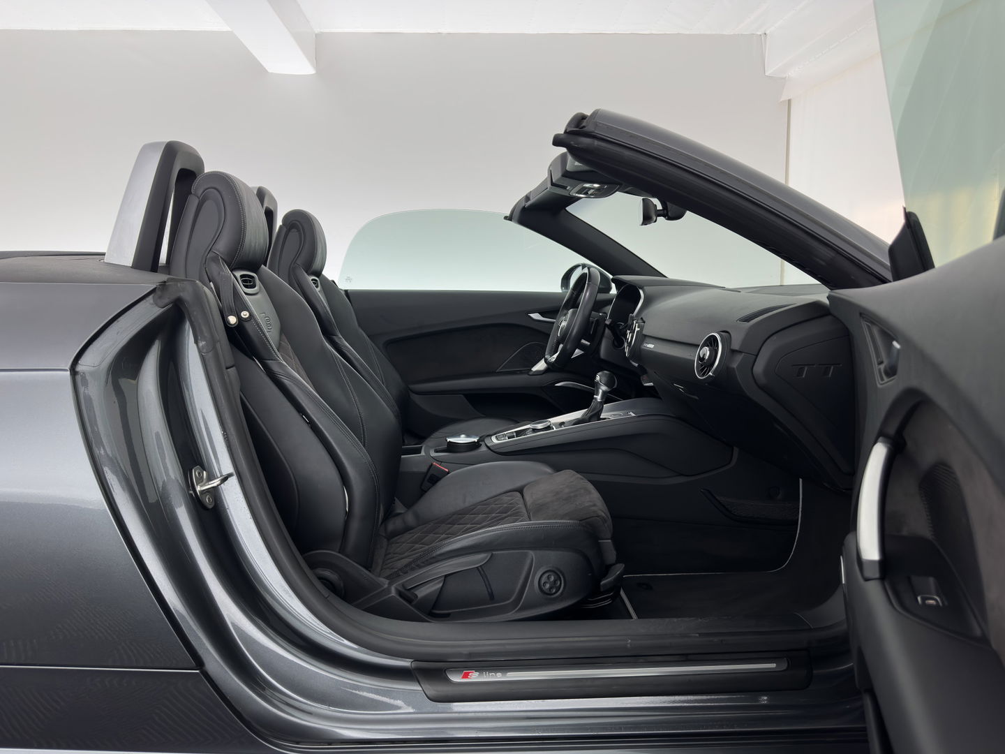 Audi TT Roadster 2.0 TFSI S-Line Pro Line Quattro Aut. *LEATHER-ALCANTARA | FULL-LED | BANG&OLUFSEN-AUDIO | DIGI-COCKPIT | AIR-SCARF | HEATED-SPORTSEATS | NAVI-FULLMAP | DAB+ | KEYLESS | ECC | PDC | 18''ALU*