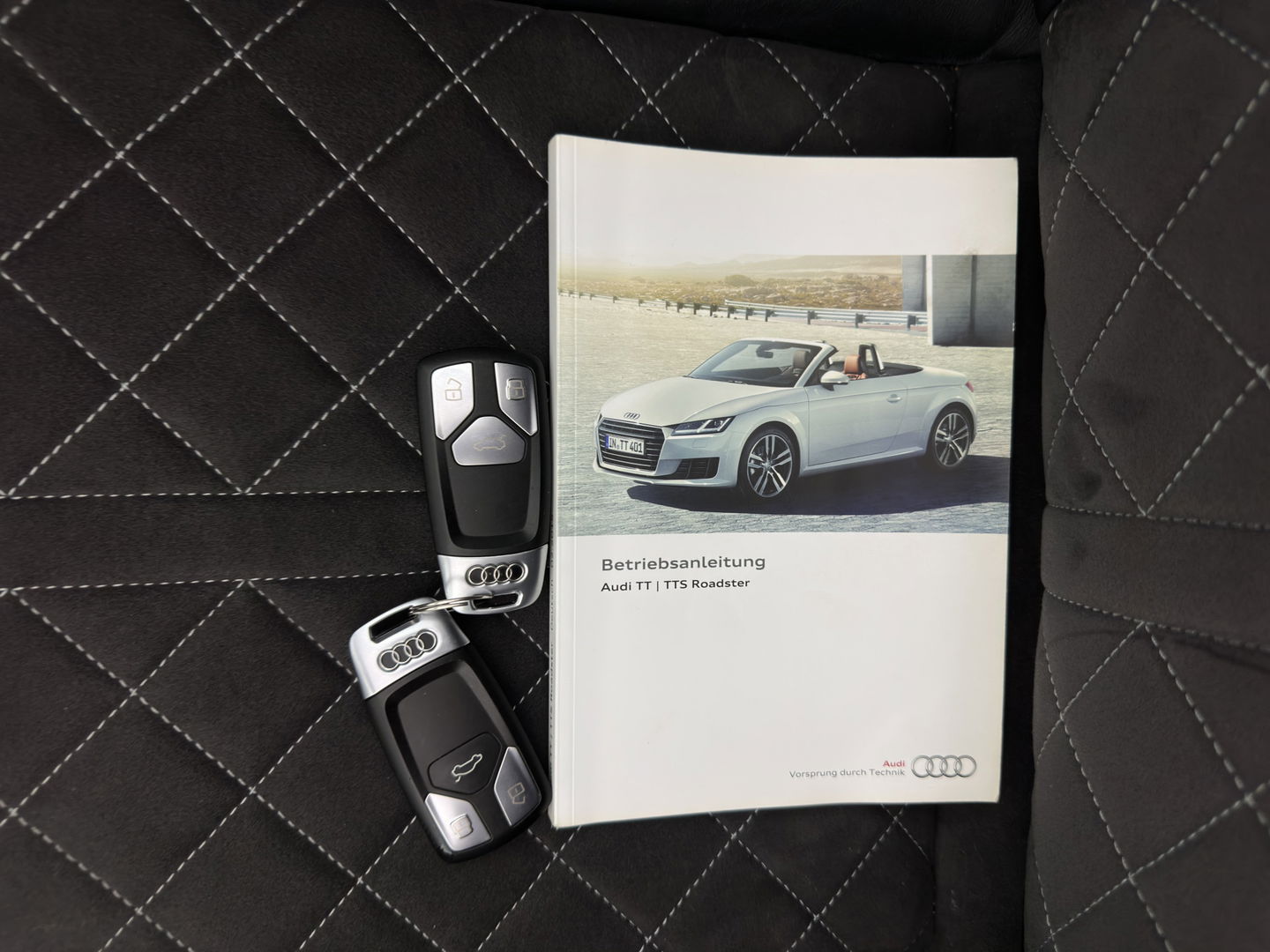 Audi TT Roadster 2.0 TFSI S-Line Pro Line Quattro Aut. *LEATHER-ALCANTARA | FULL-LED | BANG&OLUFSEN-AUDIO | DIGI-COCKPIT | AIR-SCARF | HEATED-SPORTSEATS | NAVI-FULLMAP | DAB+ | KEYLESS | ECC | PDC | 18''ALU*