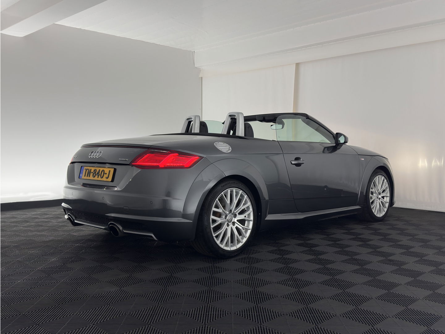 Audi TT Roadster 2.0 TFSI S-Line Pro Line Quattro Aut. *LEATHER-ALCANTARA | FULL-LED | BANG&OLUFSEN-AUDIO | DIGI-COCKPIT | AIR-SCARF | HEATED-SPORTSEATS | NAVI-FULLMAP | DAB+ | KEYLESS | ECC | PDC | 18''ALU*