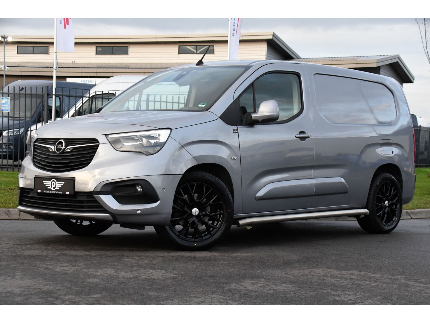 Opel Combo 1.5D L2H1PB Edition Camera, Cruise, Carplay, LED, 130pk, Automaat, Keyless, Multimedia, Uniek!