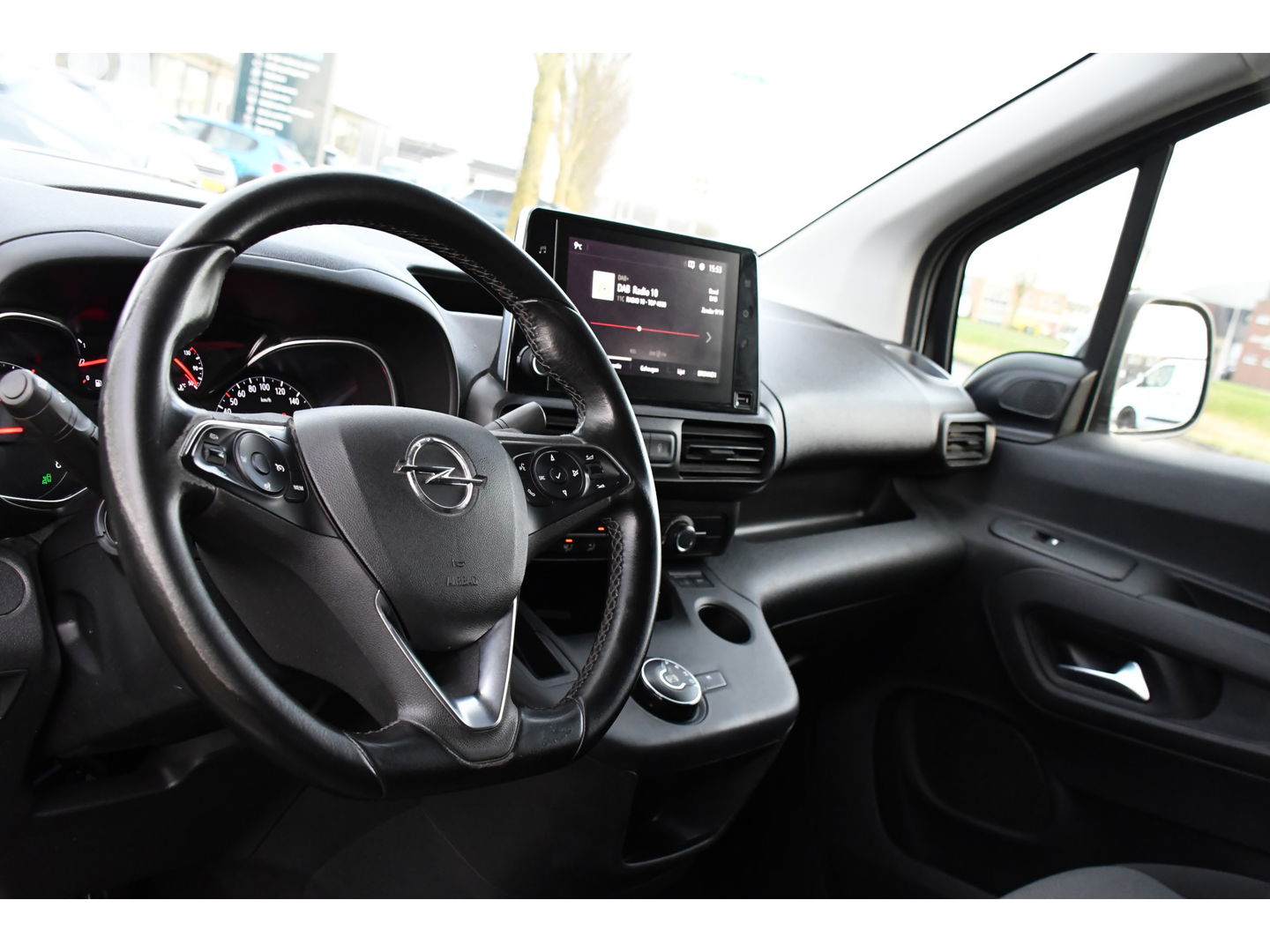 Opel Combo 1.5D L2H1PB Edition Camera, Cruise, Carplay, LED, 130pk, Automaat, Keyless, Multimedia, Uniek!