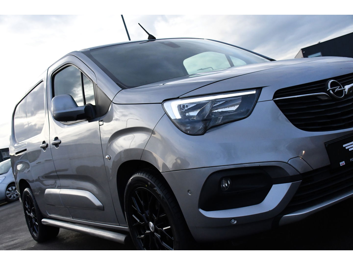 Opel Combo 1.5D L2H1PB Edition Camera, Cruise, Carplay, LED, 130pk, Automaat, Keyless, Multimedia, Uniek!