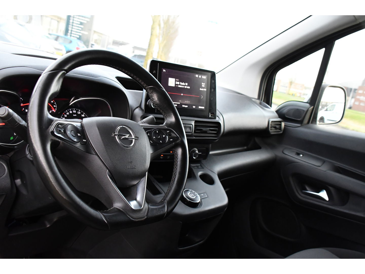 Opel Combo 1.5D L2H1PB Edition Camera, Cruise, Carplay, LED, 130pk, Automaat, Keyless, Multimedia, Uniek!