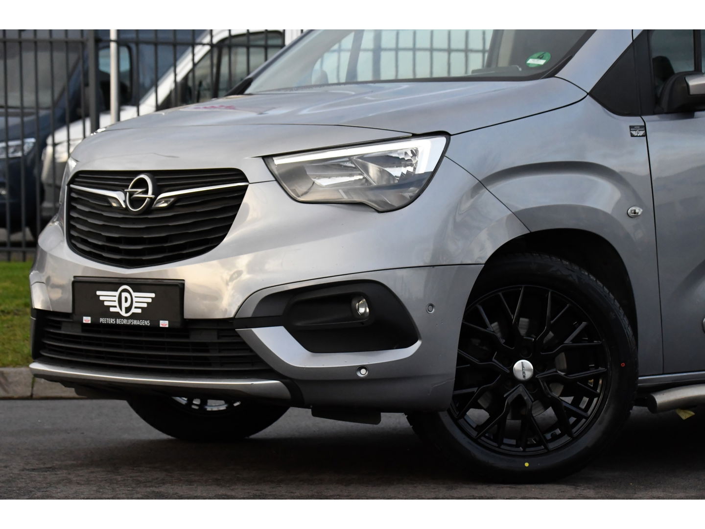 Opel Combo 1.5D L2H1PB Edition Camera, Cruise, Carplay, LED, 130pk, Automaat, Keyless, Multimedia, Uniek!