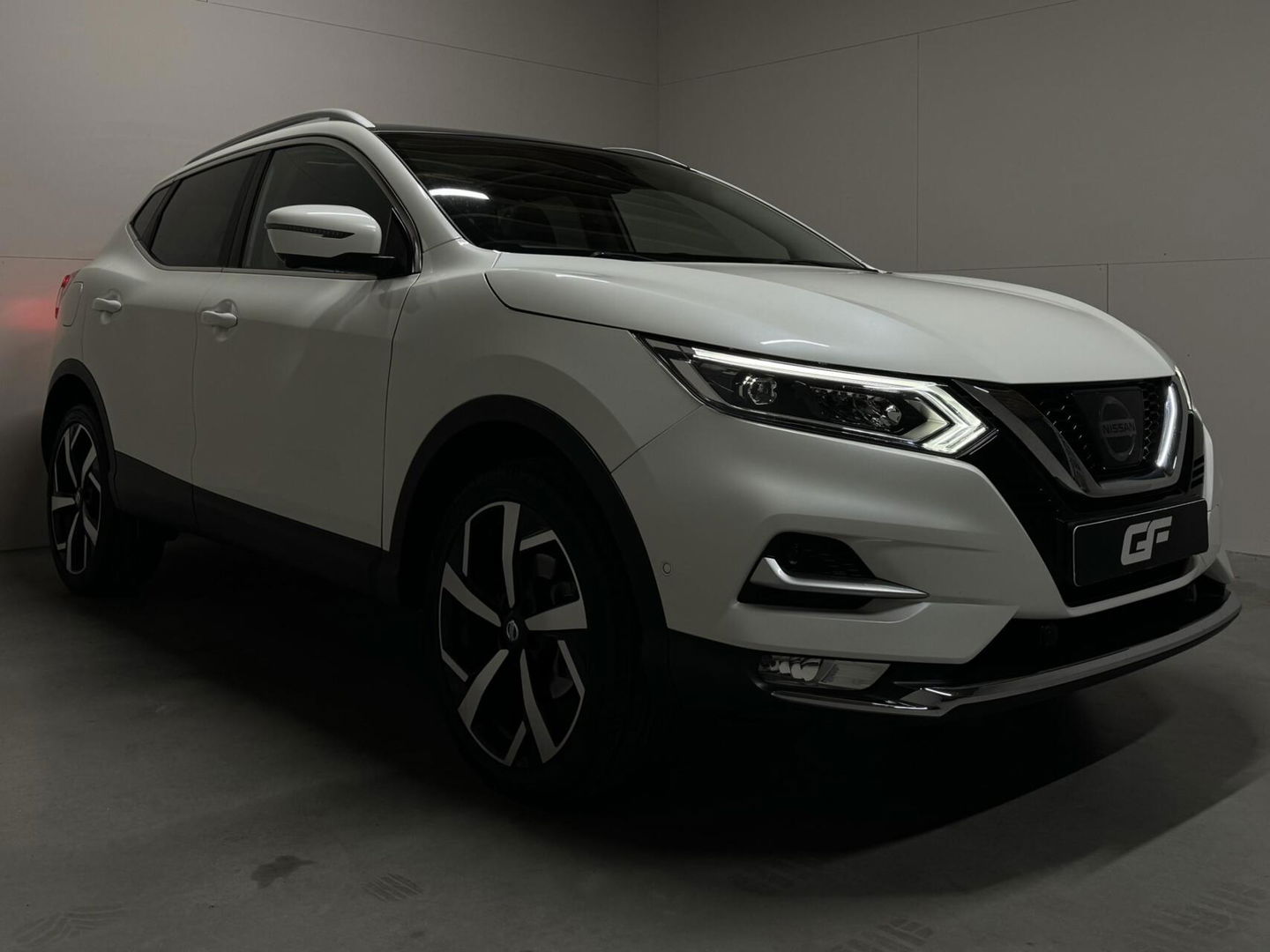 Nissan QASHQAI 1.2 Tekna+ Pano Cruise 360° Stoelv. Trekh. NAP