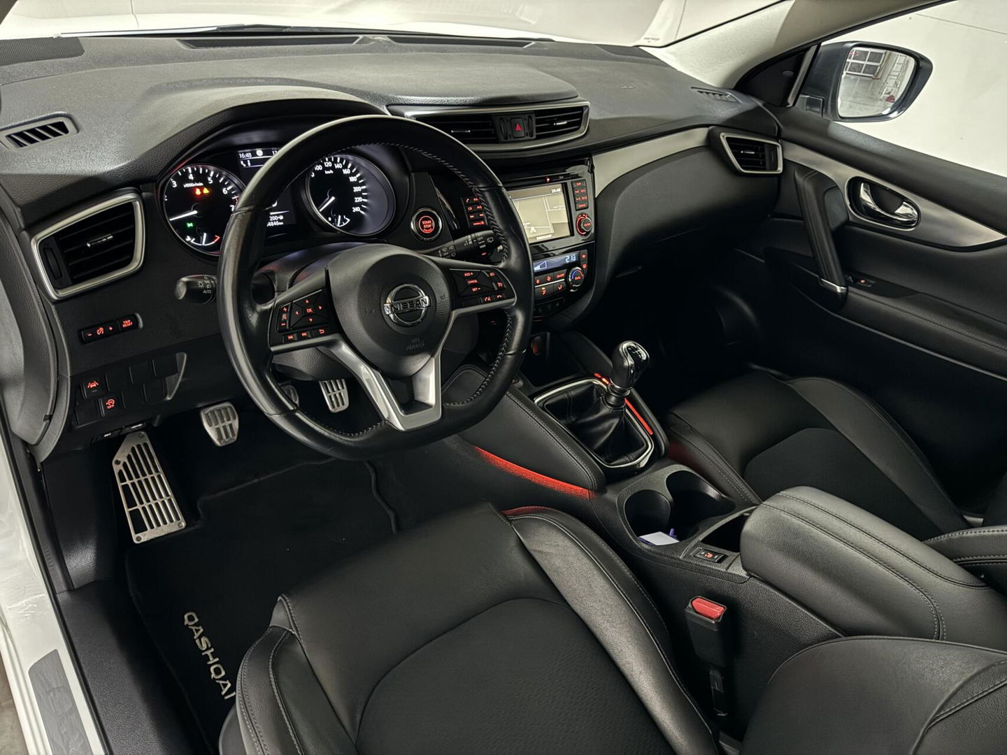 Nissan QASHQAI 1.2 Tekna+ Pano Cruise 360° Stoelv. Trekh. NAP