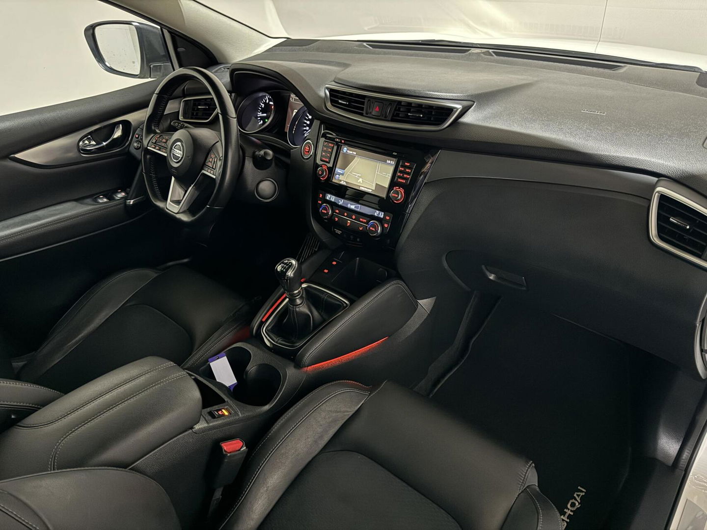 Nissan QASHQAI 1.2 Tekna+ Pano Cruise 360° Stoelv. Trekh. NAP