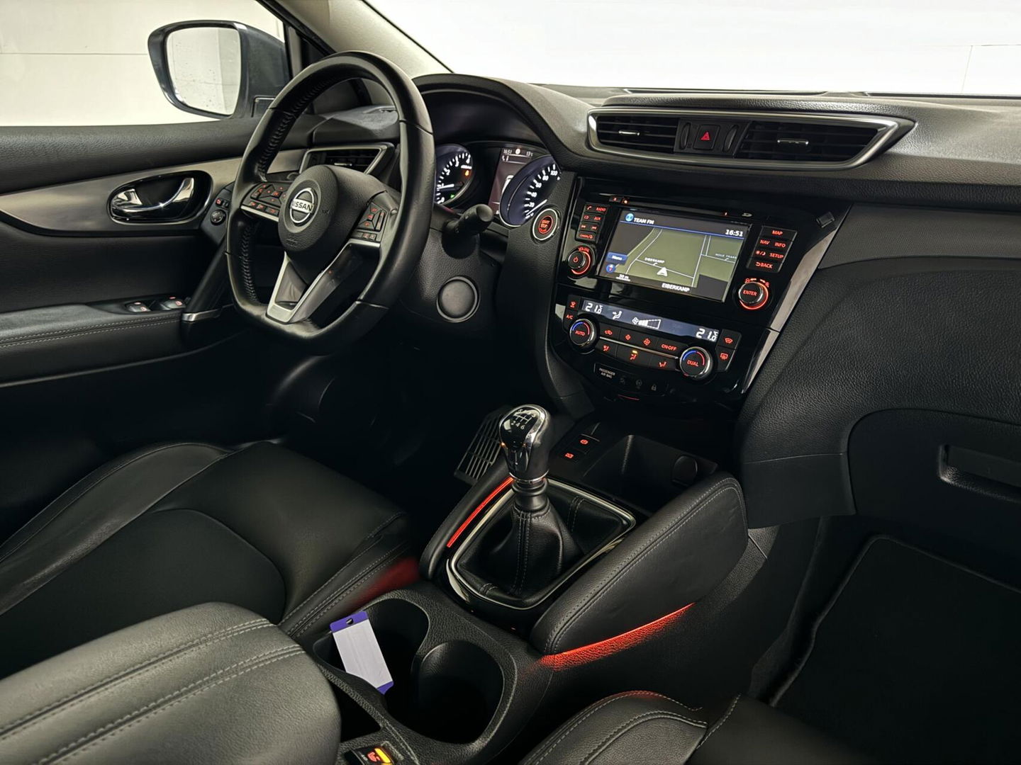 Nissan QASHQAI 1.2 Tekna+ Pano Cruise 360° Stoelv. Trekh. NAP