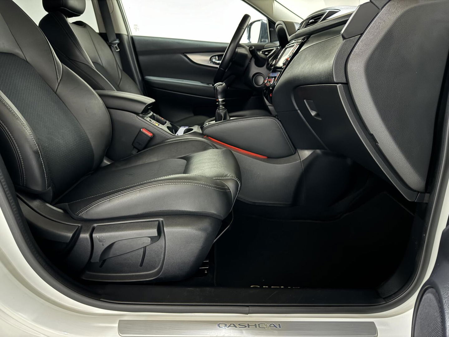 Nissan QASHQAI 1.2 Tekna+ Pano Cruise 360° Stoelv. Trekh. NAP