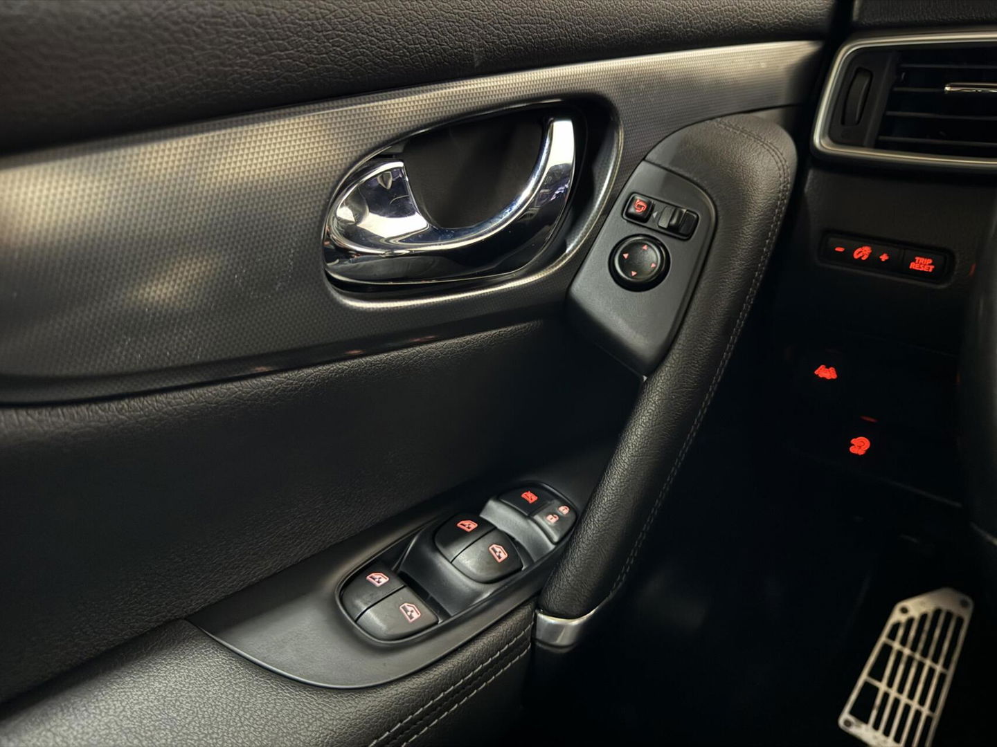 Nissan QASHQAI 1.2 Tekna+ Pano Cruise 360° Stoelv. Trekh. NAP