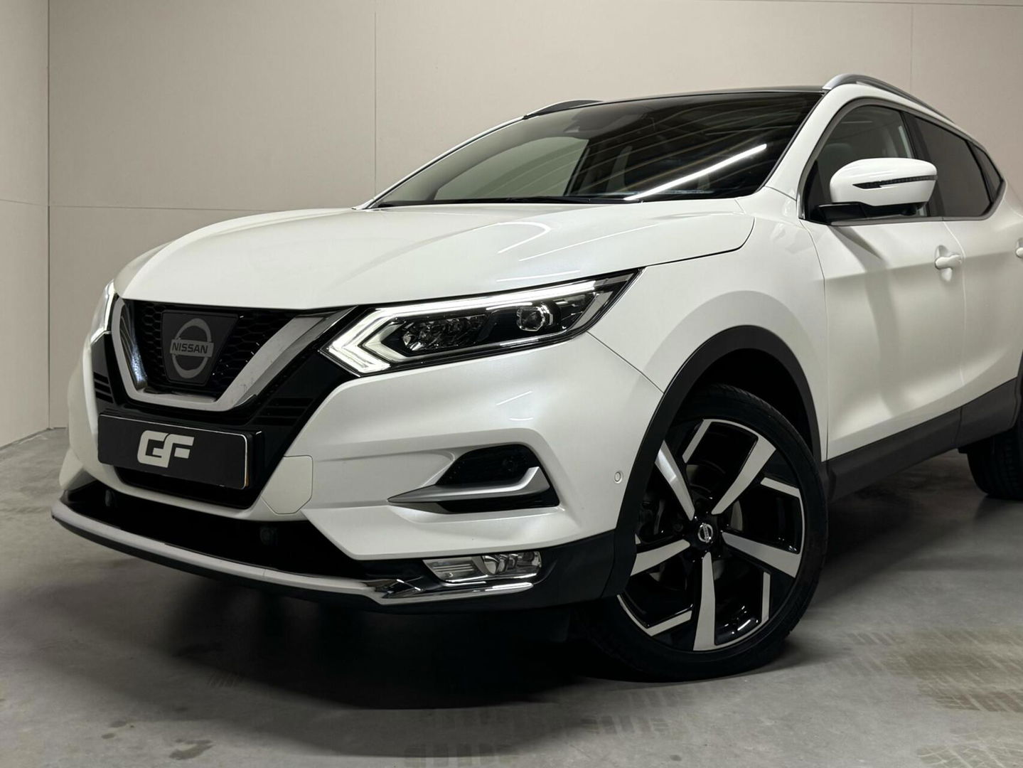 Nissan QASHQAI 1.2 Tekna+ Pano Cruise 360° Stoelv. Trekh. NAP