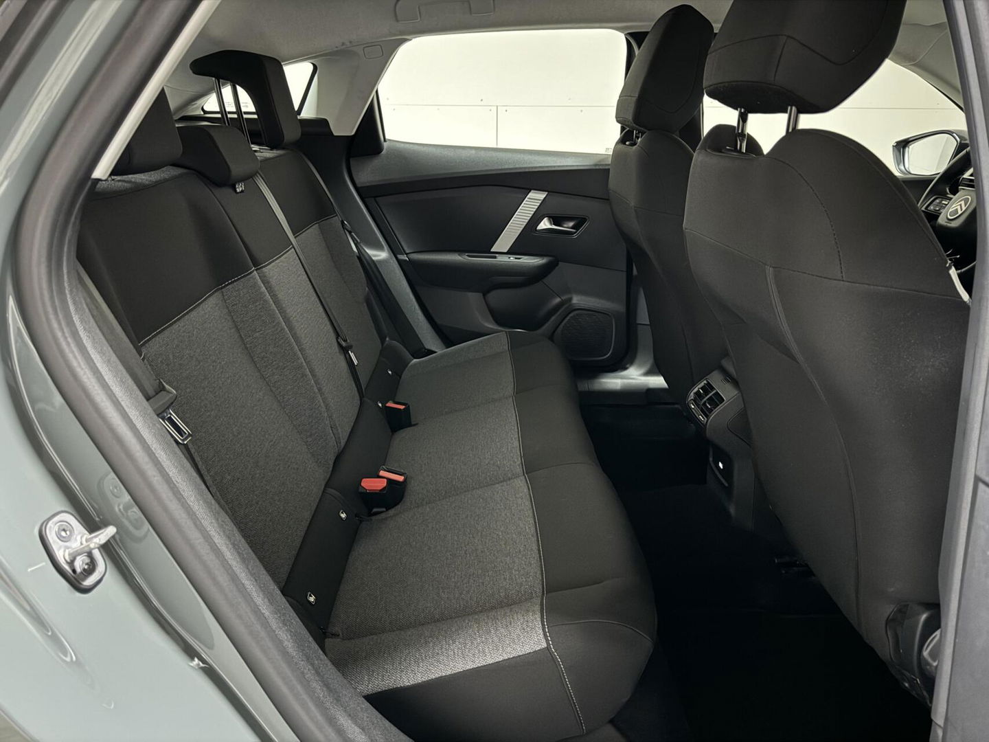 Citroën C4 1.2 Hybrid Automaat Carplay Cruise Navi Fabrieksgarantie