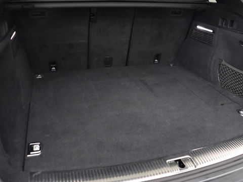 Audi Q5 55 TFSIe quattro S edition | Panoramadak | Carplay | Stoelverwarming | Trekhaak | Adaptive cruise | 20'' | Leder/Alcantara | Camera | Navigatie | DAB | Virtual Cockpit | Full LED | S Line | PHEV | Plug In