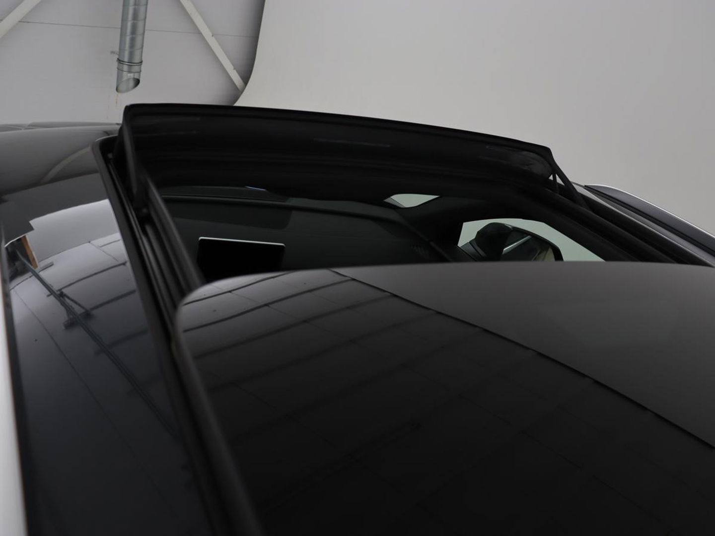 Audi Q5 55 TFSIe quattro S edition | Panoramadak | Carplay | Stoelverwarming | Trekhaak | Adaptive cruise | 20'' | Leder/Alcantara | Camera | Navigatie | DAB | Virtual Cockpit | Full LED | S Line | PHEV | Plug In