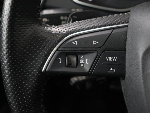 Audi Q5 55 TFSIe quattro S edition | Panoramadak | Carplay | Stoelverwarming | Trekhaak | Adaptive cruise | 20'' | Leder/Alcantara | Camera | Navigatie | DAB | Virtual Cockpit | Full LED | S Line | PHEV | Plug In